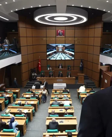 Üsküdar'da Başkanvekili Seçimi Dördüncü Tura Kaldı 3 Üsküdar'da Başkanvekili Seçimi Dördüncü Tura Kaldı