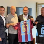 Trabzonspor Başkanı Ertuğrul Doğan'dan Turgut Aydın'a Ziyaret! Dev İş Birliği Sinyali Mi? 26 Trabzonspor Başkanı Ertuğrul Doğan'dan Turgut Aydın'a Ziyaret! Dev İş Birliği Sinyali Mi?