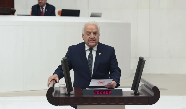 Tahsin Becan: "Daha Fazla Hapishane Değil, Daha Fazla Okul İstiyoruz" 1 Tahsin Becan: "Daha Fazla Hapishane Değil, Daha Fazla Okul İstiyoruz"