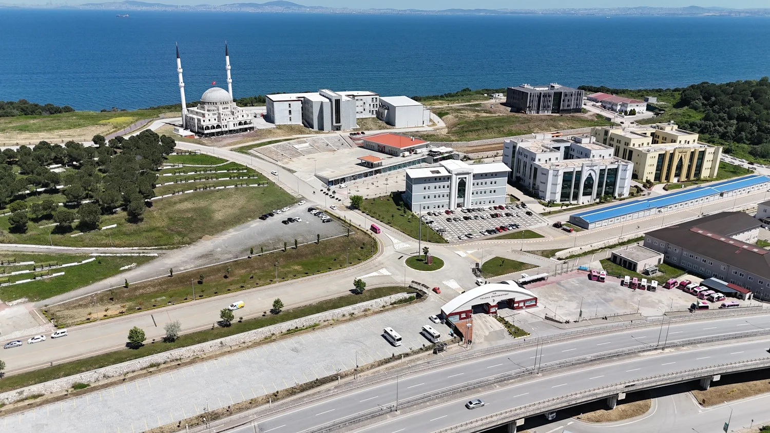 Yalova Üniversitesi Tıp Fakültesi’nde Yeni Dönem Başlıyor: Öğrenciler Eğitimlerine Yalova’da Başlayacak