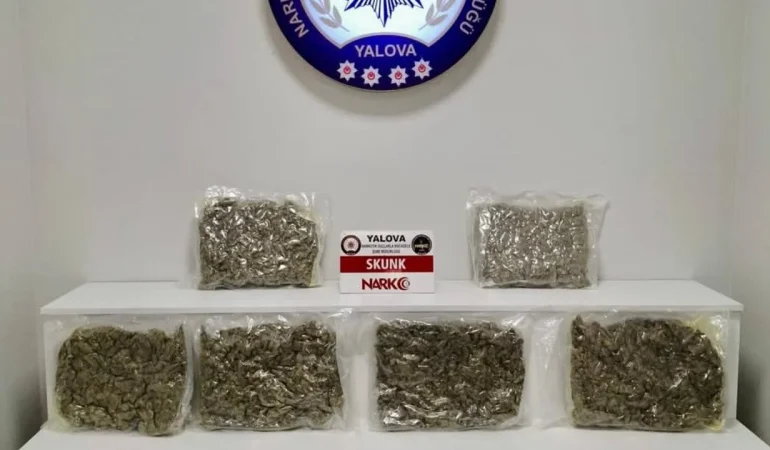 Yalova’da Narkotik Operasyonu: 11 Kilo 185 Gram Uyuşturucu Ele Geçirildi, 2 Şüpheli Tutuklandı