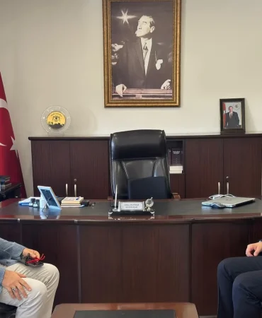 Yalova İl Sağlık Müdürü Kaşıkcı’dan Altınova Kaymakamı Göksu Bayram’a Hayırlı Olsun Ziyareti 4 Yalova İl Sağlık Müdürü Kaşıkcı’dan Altınova Kaymakamı Göksu Bayram’a Hayırlı Olsun Ziyareti