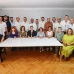 Yalova’da siyasi dengeler değişti: 15 CHP’li belediye meclis üyesi YENİ Parti’ye katıldı 25 Yalova’da Siyasi Dengeleri Değiştiren Hamle: 15 CHP’li Meclis Üyesi Yeni Parti’ye Katıldı
