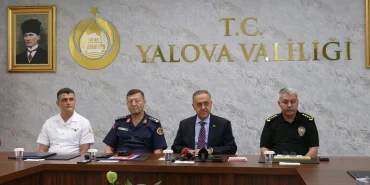 Yalova Valiliği 6 Aylık Güvenlik Bilançosunu Açıkladı: Uyuşturucu Operasyonlarında 90 Şüphelinin Tamamı Tutuklandı 93 Yalova Valiliği 6 Aylık Güvenlik Bilançosunu Açıkladı: Uyuşturucu Operasyonlarında 90 Şüphelinin Tamamı Tutuklandı
