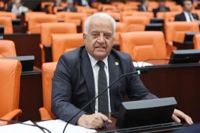 Tahsin Becan’dan Atatürk Mesajı: “Yalova’nın Geleceğini Cumhuriyet Vizyonuyla Korumalıyız” 1 Tahsin Becan’dan Atatürk Mesajı: “Yalova’nın Geleceğini Cumhuriyet Vizyonuyla Korumalıyız”