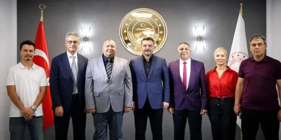 Yalova Gazeteciler Cemiyeti’nden Başsavcı Büyükkurt’a Anlamlı Ziyaret 10 Yalova Gazeteciler Cemiyeti’nden Başsavcı Büyükkurt’a Anlamlı Ziyaret