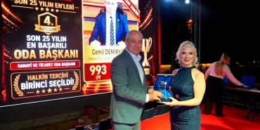 Cemil Demiryürek’e “Son 25 Yılın En Başarılı YTSO Başkanı” Ödülü 92 Cemil Demiryürek’e “Son 25 Yılın En Başarılı YTSO Başkanı” Ödülü