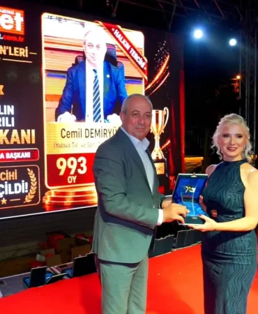 Cemil Demiryürek’e “Son 25 Yılın En Başarılı YTSO Başkanı” Ödülü