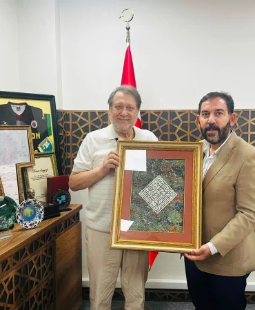 Hasan Soygüzel’den Ahmet Özhan’a Anlamlı Mesaj: “Nazik Ziyaretleriyle Bizleri Onurlandırdı”