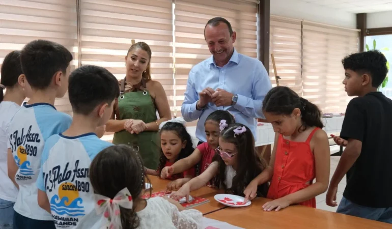 Çiftlikköy’de Yaz Atölyeleri Sergiyle Taçlandı 1 Çiftlikköy’de Yaz Atölyeleri Sergiyle Taçlandı