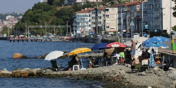 Yalova Çınarcık’ta Denize Giriş Yasaklandı: Kestanelik-Karpuzdere Hattında Kritik Karar 12 Yalova Çınarcık’ta Denize Giriş Yasaklandı: Kestanelik-Karpuzdere Hattında Kritik Karar