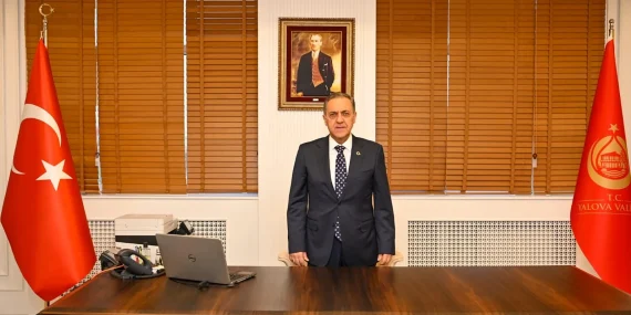 Yalova Valisi Ahmet Hamdi Usta’dan 30 Ağustos Zafer Bayramı Mesajı
