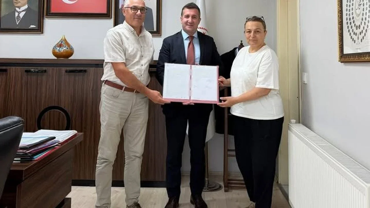 Yalova’da Bir Çocuk Daha Koruyucu Ailesine Kavuştu