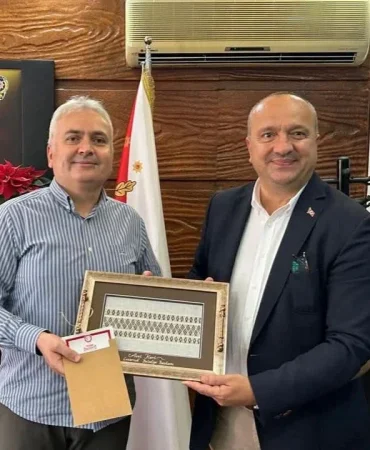 Başkan Avni Kurt’tan Emniyet Müdürü Sinan Tiryaki’ye Hayırlı Olsun Ziyareti 7 Başkan Avni Kurt’tan Emniyet Müdürü Sinan Tiryaki’ye Hayırlı Olsun Ziyareti