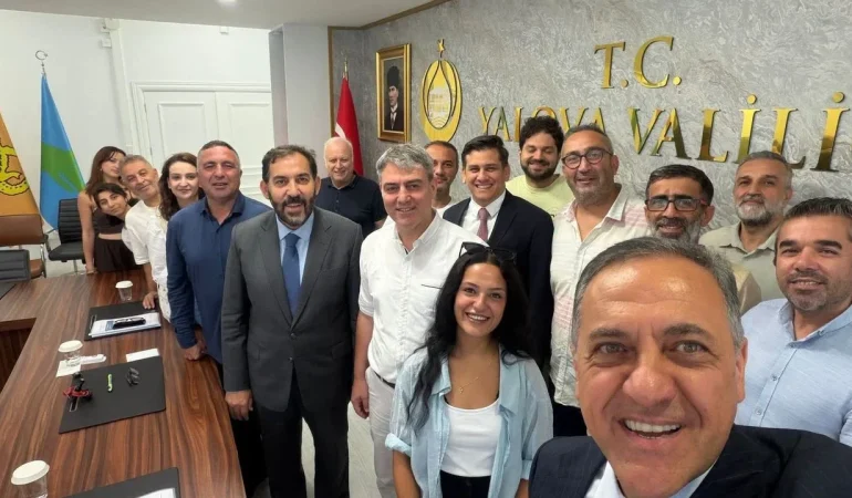 Yalova Valisi Usta, Basın Mensuplarıyla Özçekim Yaptı 6 Yalova Valisi Usta, Basın Mensuplarıyla Özçekim Yaptı