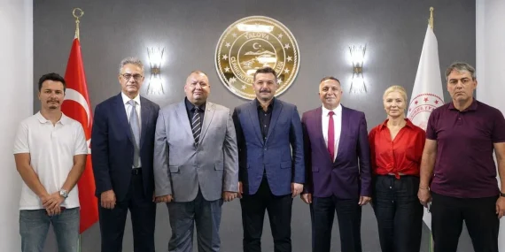 Yalova Adliyesi’nde Dosya Yoğunluğu Alarmı: Savcı Başına 700 Dosya Düşüyor 13 Yalova Adliyesi’nde Dosya Yoğunluğu Alarmı: Savcı Başına 700 Dosya Düşüyor