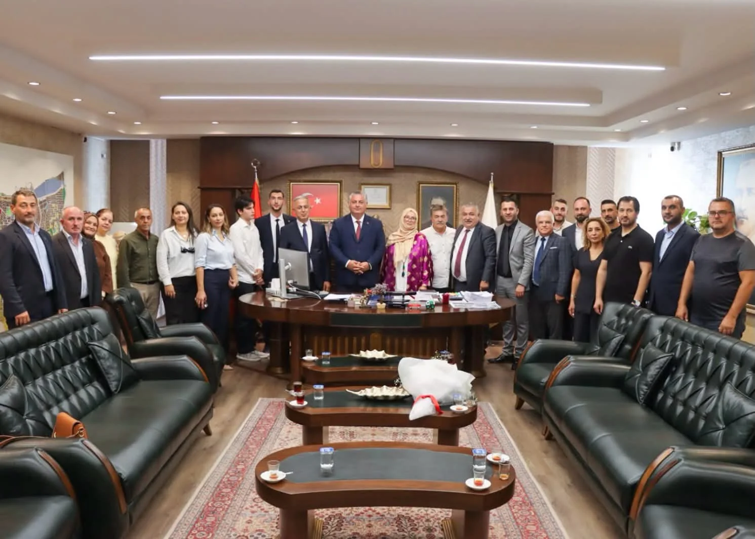39. Ahilik Haftası’nda Yalova’da Ahilik Geleneği Yaşatıldı: Yılın Ahisi Meral Evcin Özdemir’e Kaftan Giydirildi 5 39. Ahilik Haftası’nda Yalova’da Ahilik Geleneği Yaşatıldı: Yılın Ahisi Meral Evcin Özdemir’e Kaftan Giydirildi