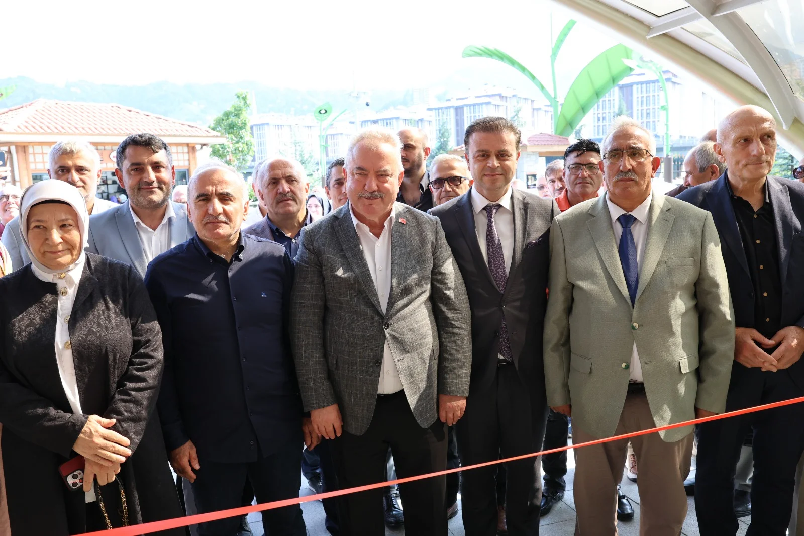 İpek Yolundan Çay Yoluna: Yalova’dan Rize’ye Uzanan Sanat ve Gönül Köprüsü 6 İpek Yolundan Çay Yoluna: Yalova’dan Rize’ye Uzanan Sanat ve Gönül Köprüsü