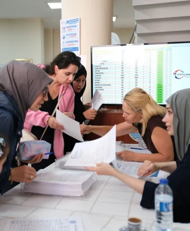 Çiftlikköy’de Kış Kurslarına Büyük İlgi: İlk 3 Saatte Kontenjanların Yüzde 45’i Doldu 2 Çiftlikköy’de Kış Kurslarına Büyük İlgi: İlk 3 Saatte Kontenjanların Yüzde 45’i Doldu