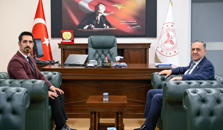 Yalova Valisi Dr. Ahmet Hamdi Usta’dan Hastane Yönetimine İade-i Ziyaret 1 Yalova Valisi Dr. Ahmet Hamdi Usta’dan Hastane Yönetimine İade-i Ziyaret