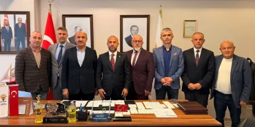 AK Parti Yalova İl Başkanlığı’na Eğitim-Bir-Sen Heyetinden Ziyaret 10 AK Parti Yalova İl Başkanlığı’na Eğitim-Bir-Sen Heyetinden Ziyaret