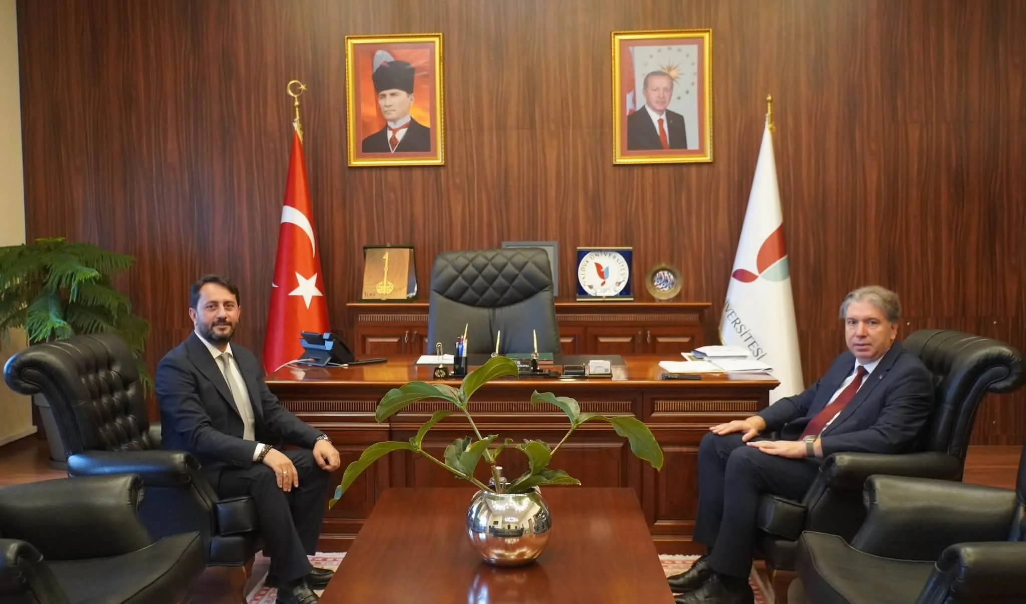 Yalova Üniversitesi ile Atatürk Bahçe Kültürleri Merkez Araştırma Enstitüsü Arasında İş Birliği Görüşmesi