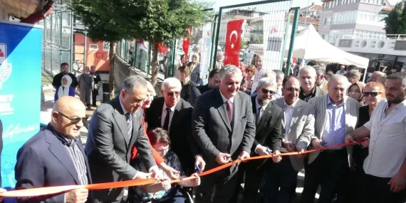 Yalova’da İki Yeni Aile Sağlığı Merkezi Aynı Gün Hizmete Açıldı 11 Yalova’da İki Yeni Aile Sağlığı Merkezi Aynı Gün Hizmete Açıldı