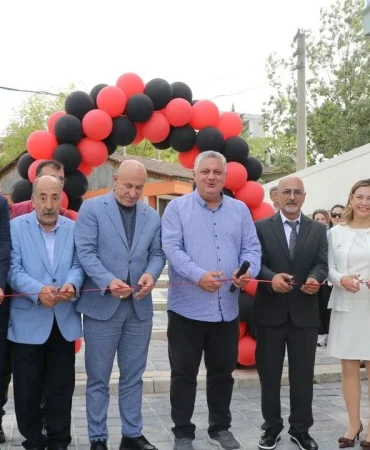 Dr. Uğur Yıldırım’ın Muayenehanesi Törenle Açıldı 8 Dr. Uğur Yıldırım’ın Muayenehanesi Törenle Açıldı
