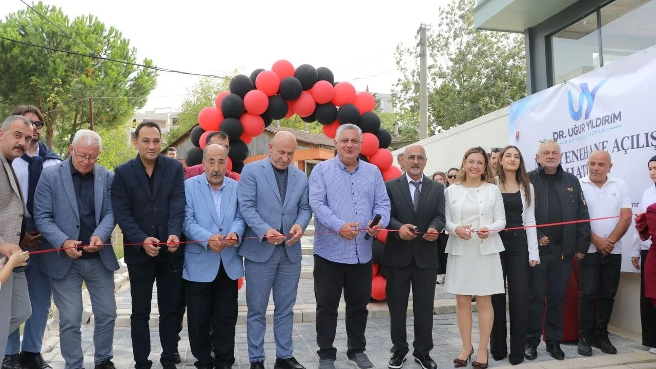 Dr. Uğur Yıldırım’ın Muayenehanesi Törenle Açıldı