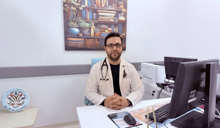 Dünya Kalp Günü’nde Uzmanından Hayati Uyarılar: Kalp Sağlığı İçin Sigara, Tansiyon ve Hareketsizliğe Dikkat 2 Dünya Kalp Günü’nde Uzmanından Hayati Uyarılar: Kalp Sağlığı İçin Sigara, Tansiyon ve Hareketsizliğe Dikkat