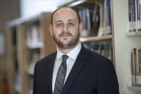 Ahmet Büyükgümüş’ten Özgür Özel’e Tepki: “Hukuki Sürecin Önüne Siyasi Barikat Kurulamaz” 13 Ahmet Büyükgümüş’ten Özgür Özel’e Tepki: “Hukuki Sürecin Önüne Siyasi Barikat Kurulamaz”