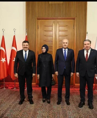 Yalova Üniversitesi Rektörü Bahçekapılı, TBMM’deki Resepsiyona Katıldı 4 Yalova Üniversitesi Rektörü Bahçekapılı, TBMM’deki Resepsiyona Katıldı
