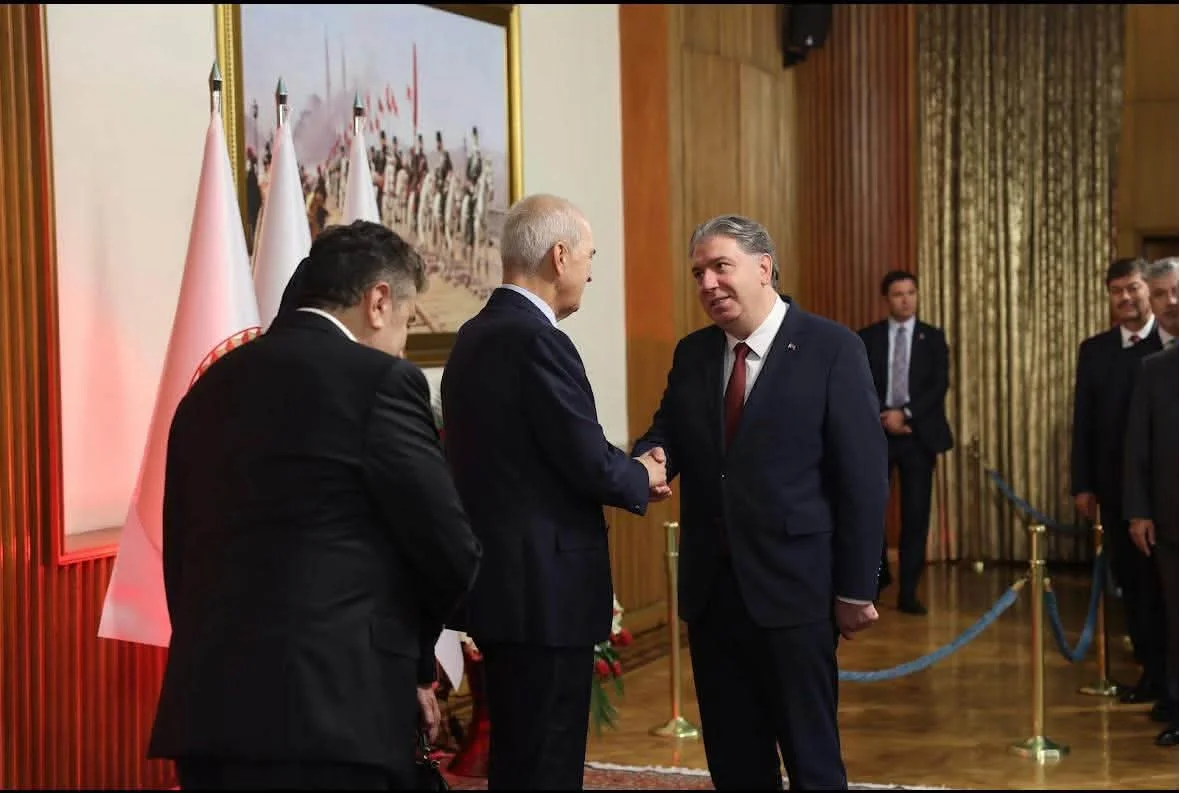 Yalova Üniversitesi Rektörü Bahçekapılı, TBMM’deki Resepsiyona Katıldı 4 Yalova Üniversitesi Rektörü Bahçekapılı, TBMM’deki Resepsiyona Katıldı