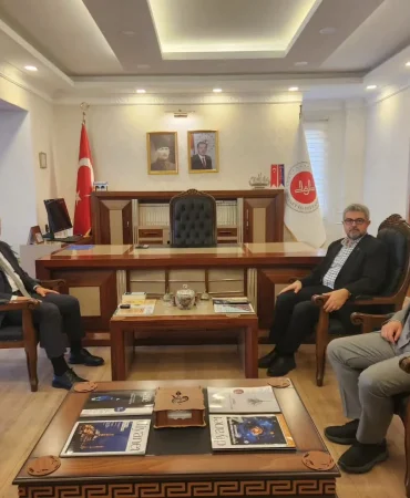 Yalova İl Müftüsü Naci Çakmakçı’ya Hayırlı Olsun Ziyaretleri Sürüyor 3 Yalova İl Müftüsü Naci Çakmakçı’ya Hayırlı Olsun Ziyaretleri Sürüyor
