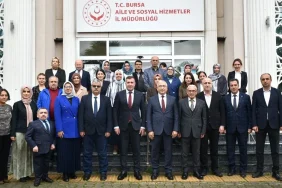 Bursa Aile ve Sosyal Hizmetler İl Müdürlüğünde Görev Değişimi: Arif Laçin Dönemi Başladı 1 Bursa Aile ve Sosyal Hizmetler İl Müdürlüğünde Görev Değişimi: Arif Laçin Dönemi Başladı