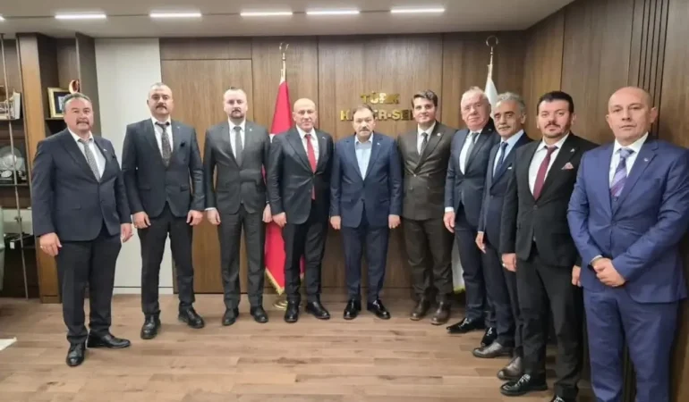 MHP Yalova İl Başkanı Mustafa Deviren’den Ahde Vefa: Kamu-Sen Camiasını Unutmadı 62 MHP Yalova İl Başkanı Mustafa Deviren’den Ahde Vefa: Kamu-Sen Camiasını Unutmadı
