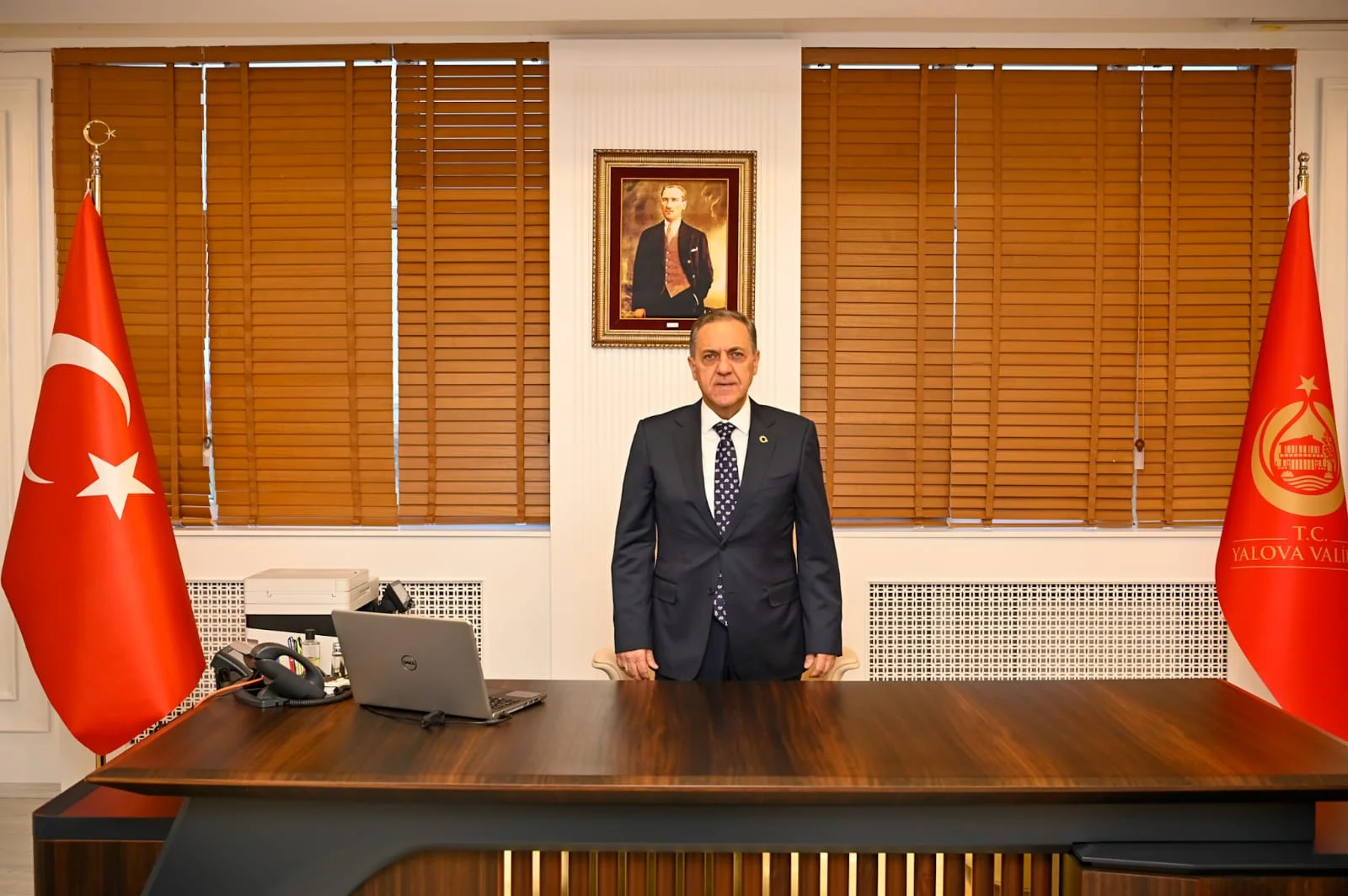 YALOVA VALİSİ DR. AHMET HAMDİ USTA’DAN 29 EKİM CUMHURİYET BAYRAMI MESAJI