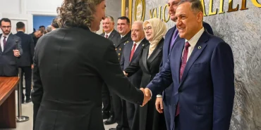 YALOVA’DA CUMHURİYET’İN 103. YILINA VALİLİK MAKAMINDA TEBRİKAT TÖRENİ