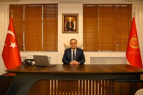 Yalova Valisi Ahmet Hamdi Usta’dan Kızılay Haftası Mesajı: “İyiliği Yaşatmak Hepimizin Sorumluluğu” 4 Yalova Valisi Ahmet Hamdi Usta’dan Kızılay Haftası Mesajı: “İyiliği Yaşatmak Hepimizin Sorumluluğu”