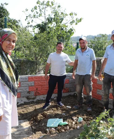 Çiftlikköy’de Güler Teyze’nin Kanalizasyon Sorunu Aynı Gün Çözüldü