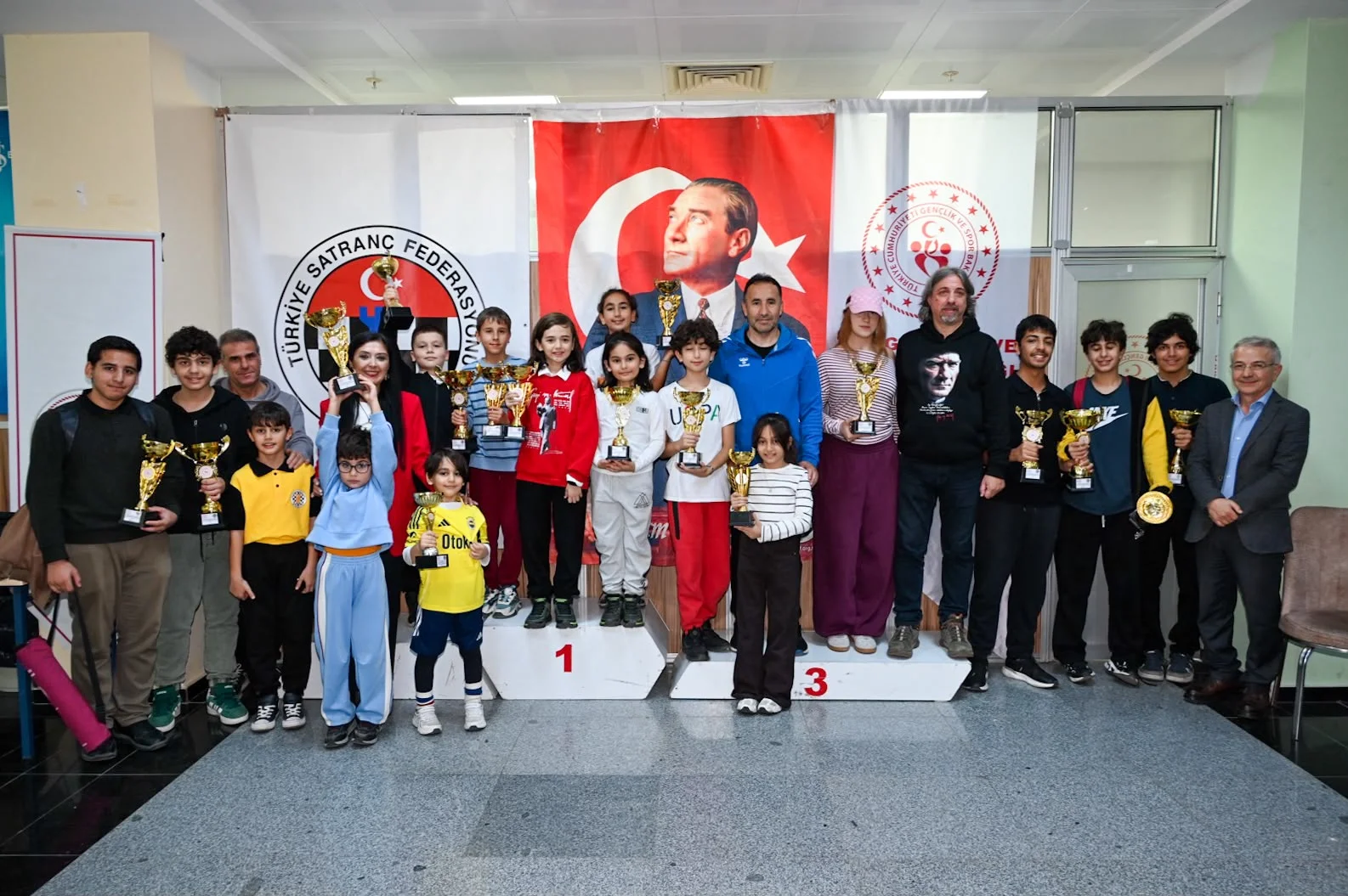 YALOVA’DA CUMHURİYET COŞKUSU SATRANÇ TAHTASINA TAŞINDI