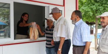 Çiftlikköy’de Halk Ekmeğe Yoğun İlgi: Temmuzda 23 Bin 763 Ekmek Satıldı