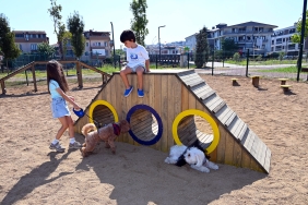 PATİLİ DOSTLARIMIZA ÖZEL PATİ PARK AÇILDI 1 PATİLİ DOSTLARIMIZA ÖZEL PATİ PARK AÇILDI