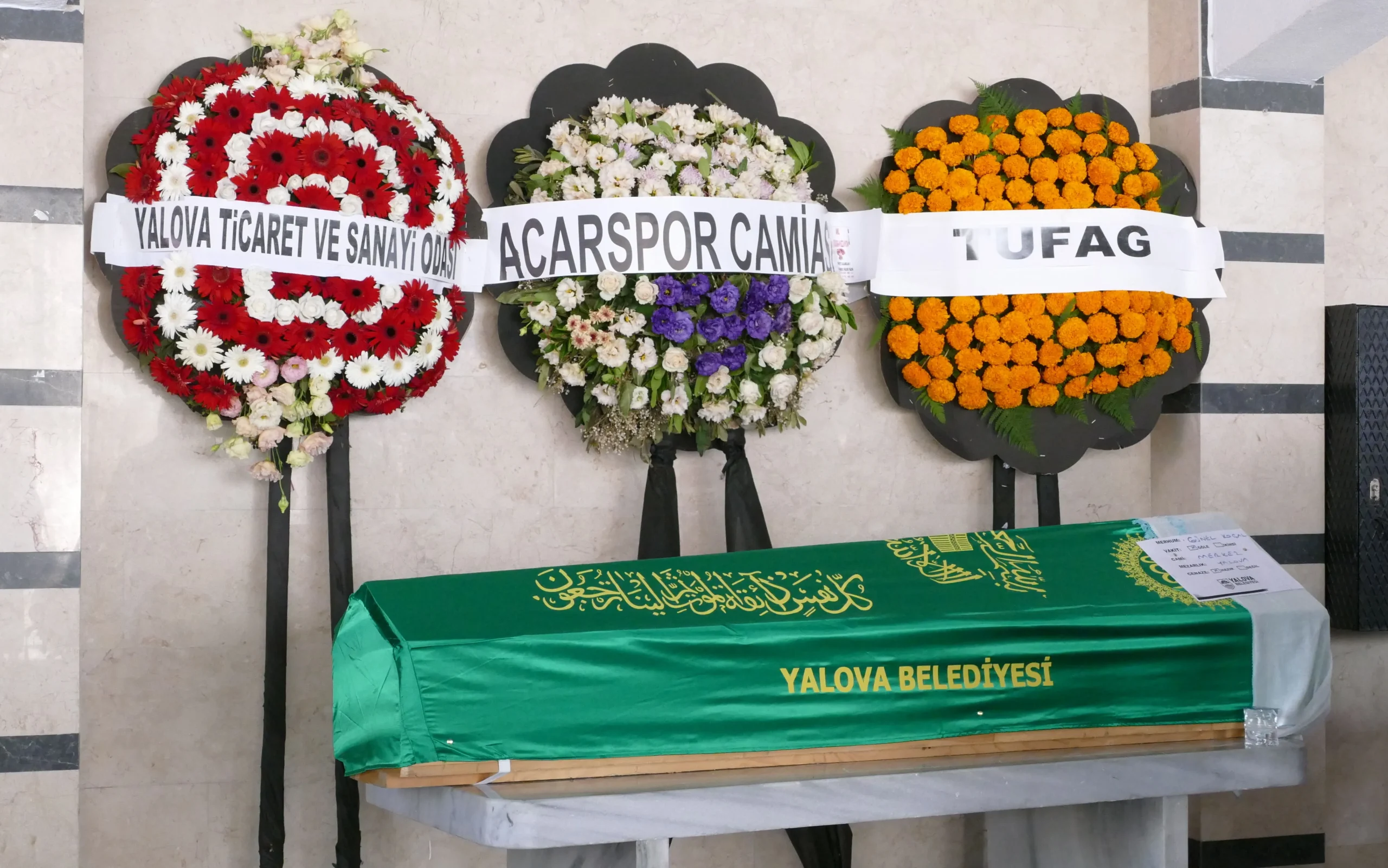 Koçal Ailesinin Ulu Çınarı Günel Koçal Son Yolculuğuna Uğurlandı 4 Koçal Ailesinin Ulu Çınarı Günel Koçal Son Yolculuğuna Uğurlandı