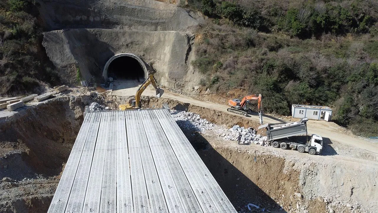 Armutlu–Esenköy Tünelleri Hizmete Açılıyor: Yalova'nın Ulaşımında Yeni Dönem Başlıyor