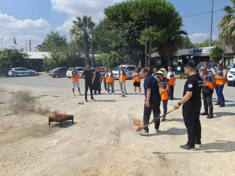 Yalova Belediyesi’nden AFAD Gönüllülerine Yangın Güvenliği Eğitimi
